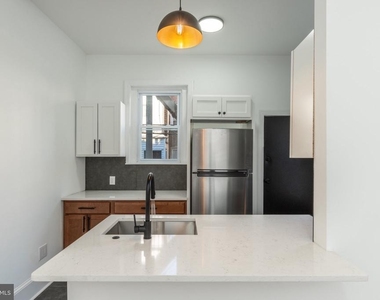 5225 Cedar Avenue - Photo Thumbnail 14