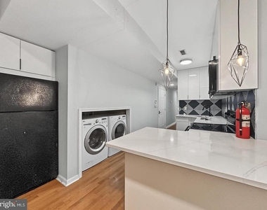 1811 Cecil B Moore Avenue - Photo Thumbnail 3