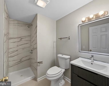 1811 Cecil B Moore Avenue - Photo Thumbnail 8