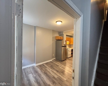 1711 N Gratz Street - Photo Thumbnail 2