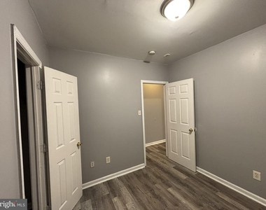 1711 N Gratz Street - Photo Thumbnail 9
