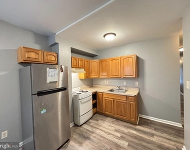 1711 N Gratz Street - Photo Thumbnail 4