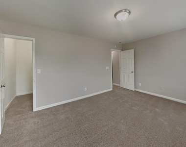 1104 Braemar Highland Drive - Photo Thumbnail 9