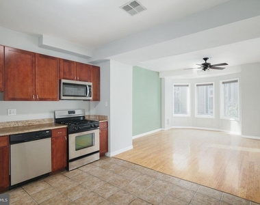 800 N 2nd Street - Photo Thumbnail 3