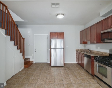 800 N 2nd Street - Photo Thumbnail 6