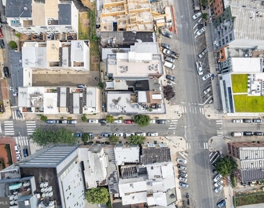800 N 2nd Street - Photo Thumbnail 15