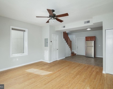 800 N 2nd Street - Photo Thumbnail 4