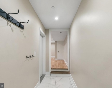1811 Blair Street - Photo Thumbnail 37