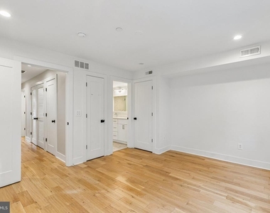 1811 Blair Street - Photo Thumbnail 13
