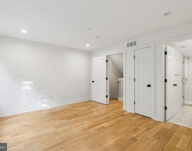 1811 Blair Street - Photo Thumbnail 14