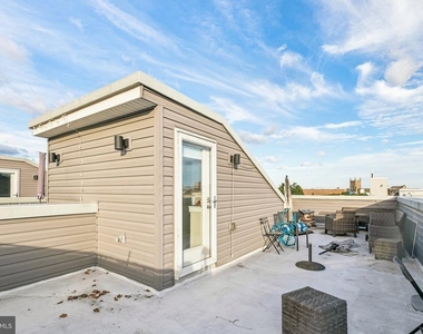 1811 Blair Street - Photo Thumbnail 42