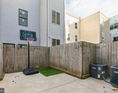 1811 Blair Street - Photo Thumbnail 31