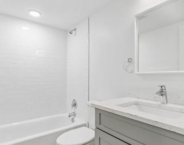 1811 Blair Street - Photo Thumbnail 23
