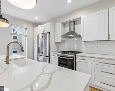 1811 Blair Street - Photo Thumbnail 1