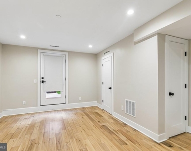 1811 Blair Street - Photo Thumbnail 39