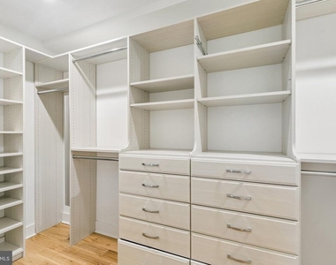 1811 Blair Street - Photo Thumbnail 29