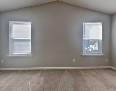 47 Hallow Oak Street - Photo Thumbnail 5