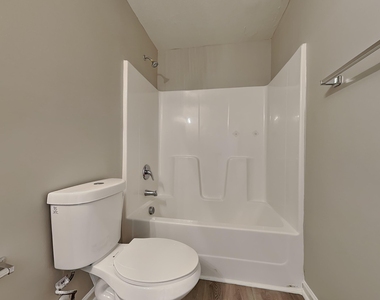 47 Hallow Oak Street - Photo Thumbnail 13