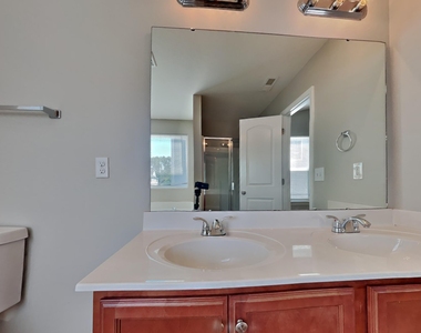 47 Hallow Oak Street - Photo Thumbnail 7