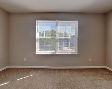 47 Hallow Oak Street - Photo Thumbnail 12