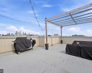 2348 Mountain Street - Photo Thumbnail 21