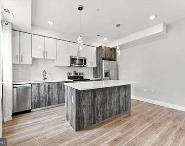 2348 Mountain Street - Photo Thumbnail 8