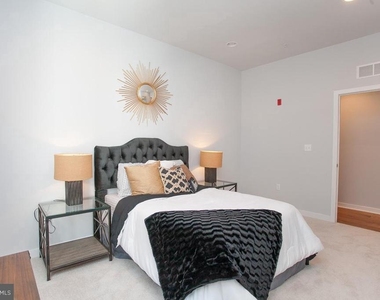 5938 Henry Avenue - Photo Thumbnail 5