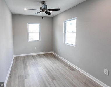 2526 Memphis Street - Photo Thumbnail 15