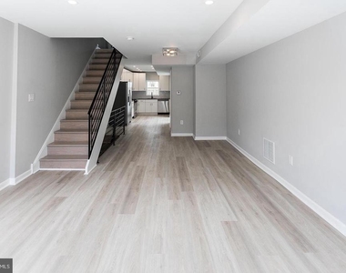 2526 Memphis Street - Photo Thumbnail 2