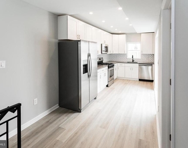 2526 Memphis Street - Photo Thumbnail 9