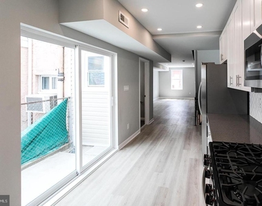2526 Memphis Street - Photo Thumbnail 12