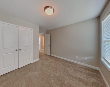 111 Cottage Court - Photo Thumbnail 12