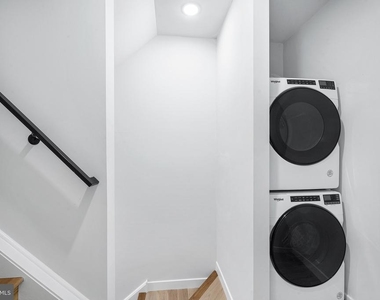 2156 N Randolph Street - Photo Thumbnail 14