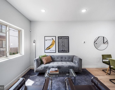 2156 N Randolph Street - Photo Thumbnail 2