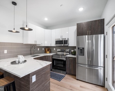 2156 N Randolph Street - Photo Thumbnail 7