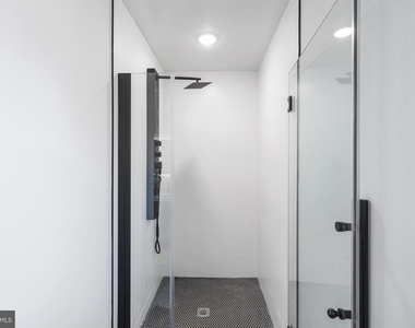 2156 N Randolph Street - Photo Thumbnail 19