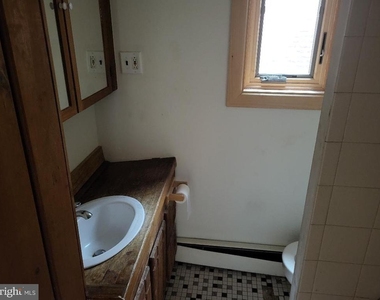872 23rd Street N - Photo Thumbnail 7