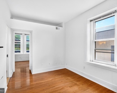 334 S 12th Street - Photo Thumbnail 10