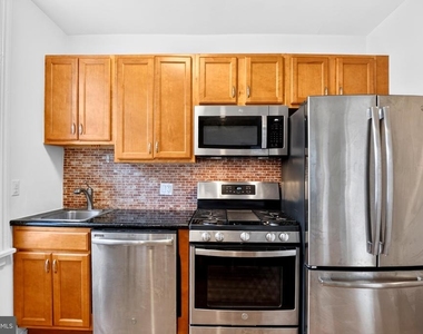 334 S 12th Street - Photo Thumbnail 3