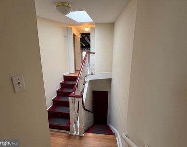 631 Catharine Street - Photo Thumbnail 5