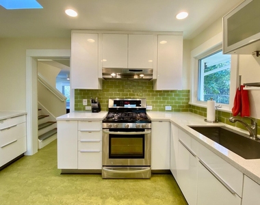1606 Carolina Avenue - Photo Thumbnail 7