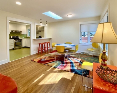 1606 Carolina Avenue - Photo Thumbnail 2