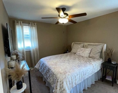 8739 Marsden Street - Photo Thumbnail 4