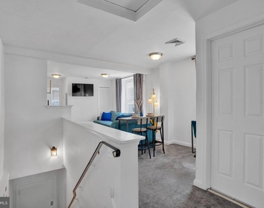 468 E Walnut Lane - Photo Thumbnail 2
