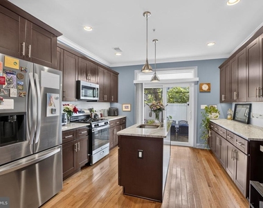 2228 Wilder Street - Photo Thumbnail 10
