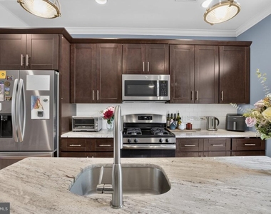 2228 Wilder Street - Photo Thumbnail 8
