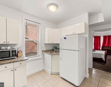 468 E Walnut Lane - Photo Thumbnail 1