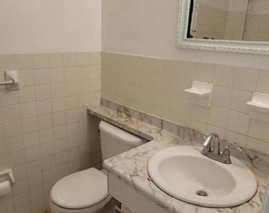 216 Lockart Terrace - Photo Thumbnail 2