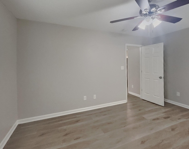 1203 Delham Road - Photo Thumbnail 6