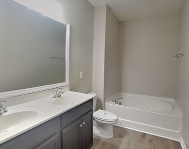 909 Wild Lilac Court - Photo Thumbnail 9